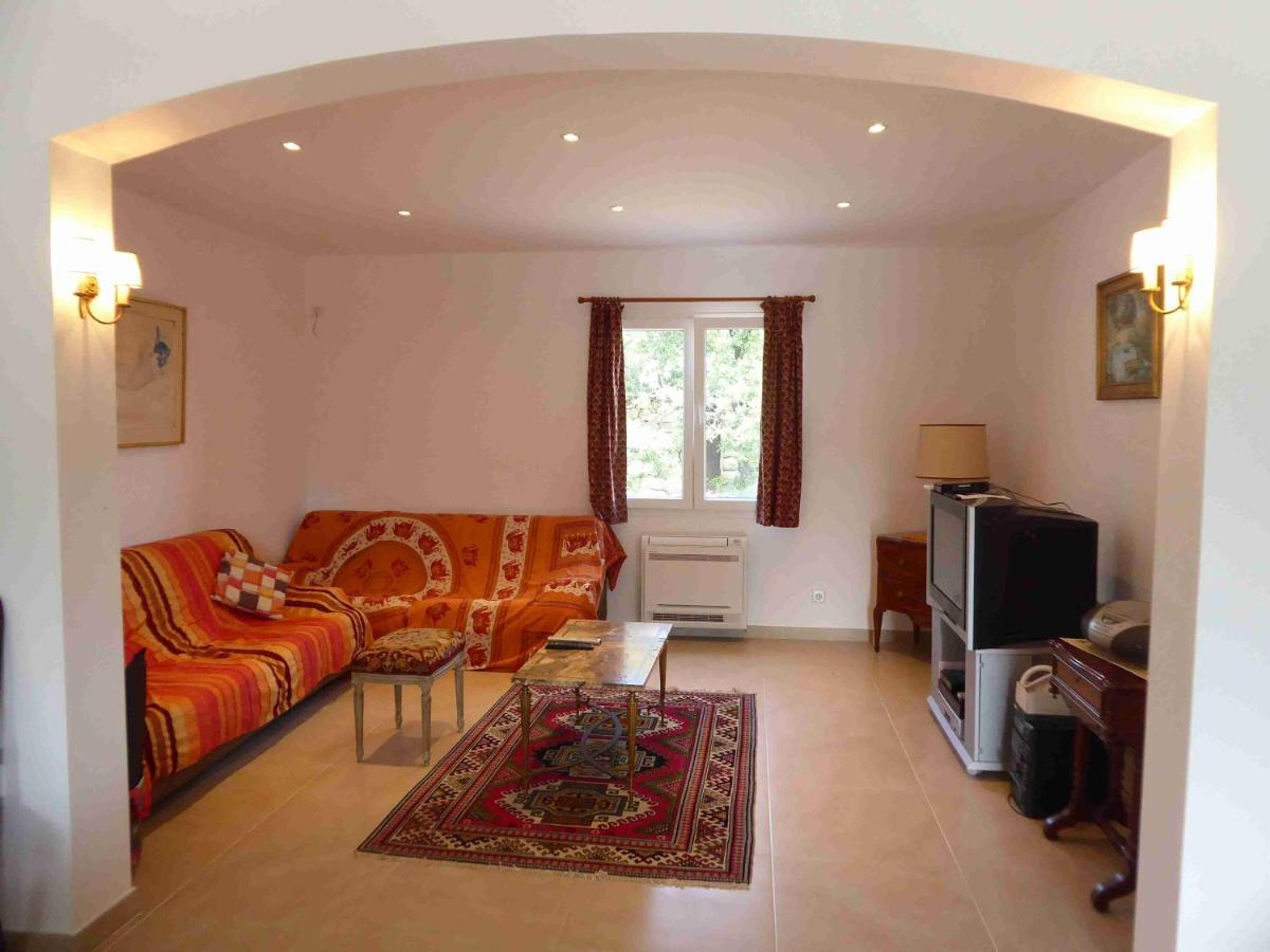 Villa En Provence Verte Carces Exterior photo